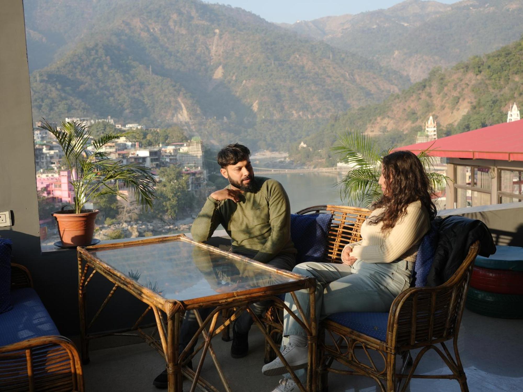 Skyard Rishikesh, Laxman Jhula Pansiyon Dış mekan fotoğraf