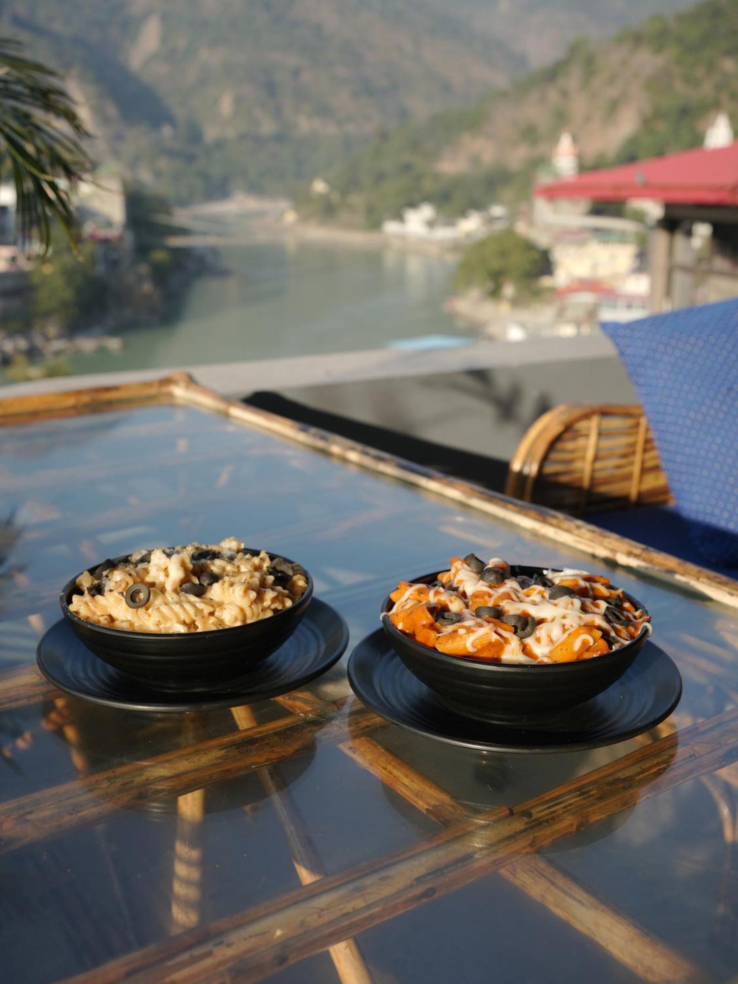 Skyard Rishikesh, Laxman Jhula Pansiyon Dış mekan fotoğraf
