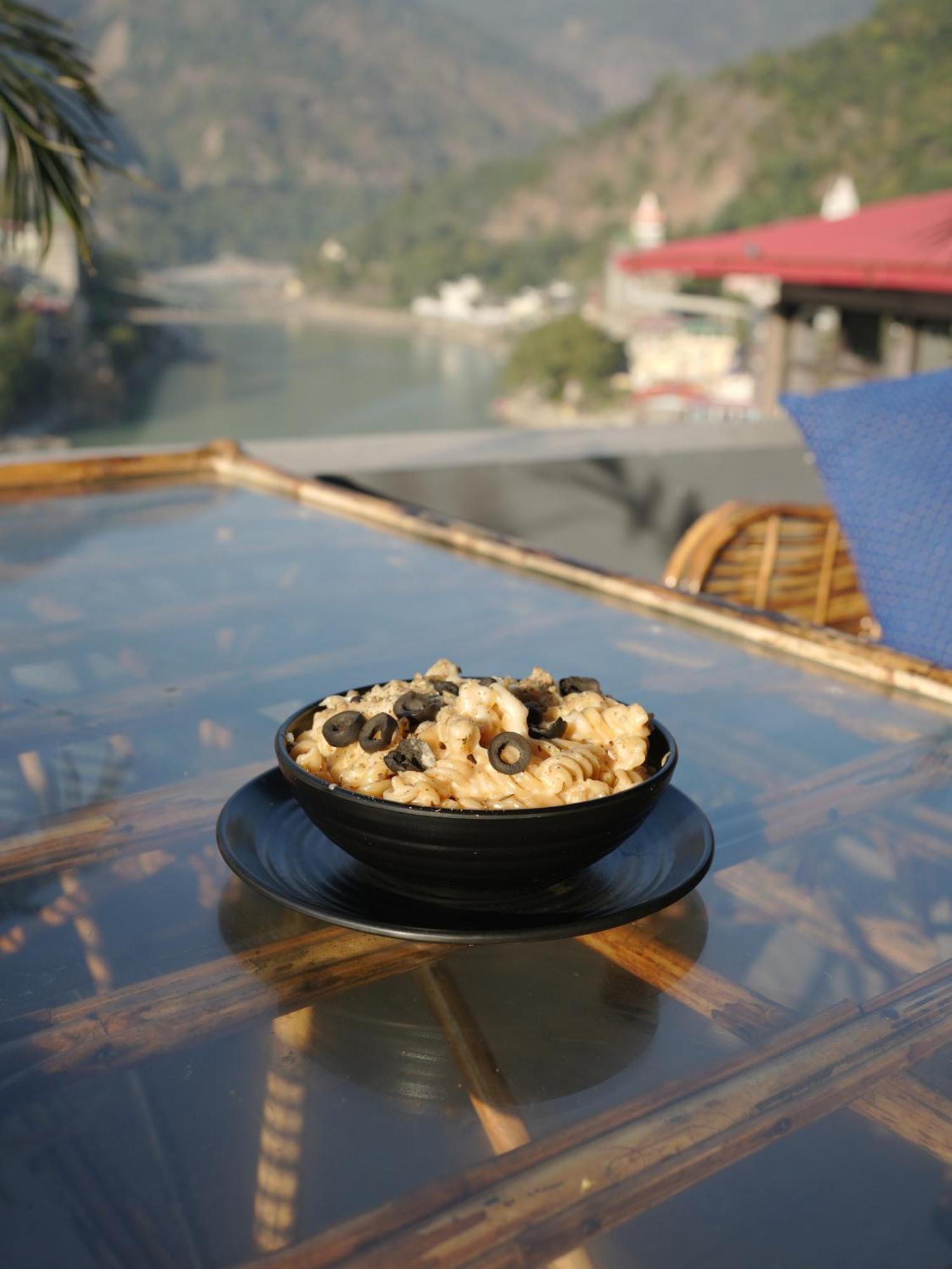 Skyard Rishikesh, Laxman Jhula Pansiyon Dış mekan fotoğraf