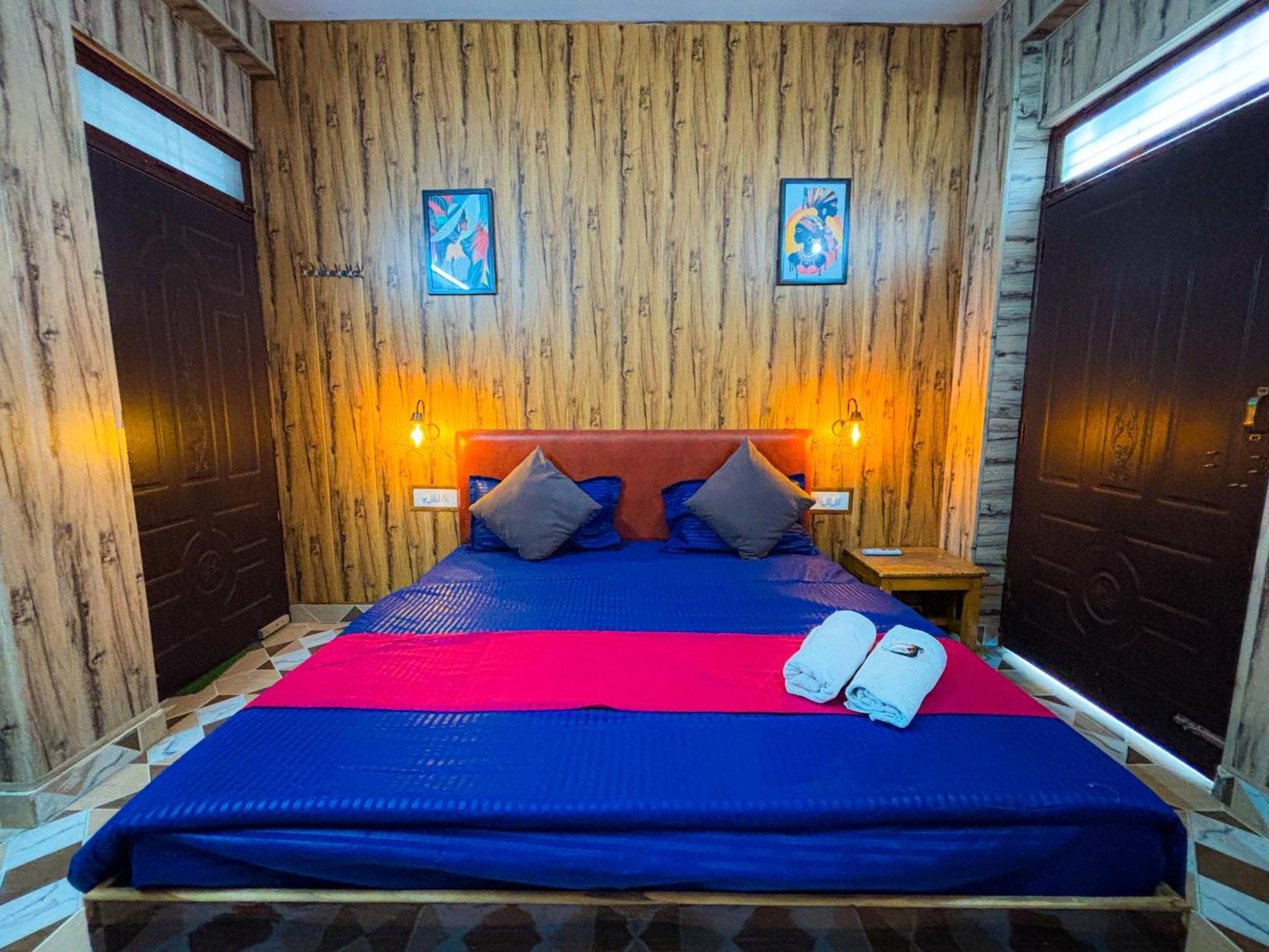 Skyard Rishikesh, Laxman Jhula Pansiyon Dış mekan fotoğraf