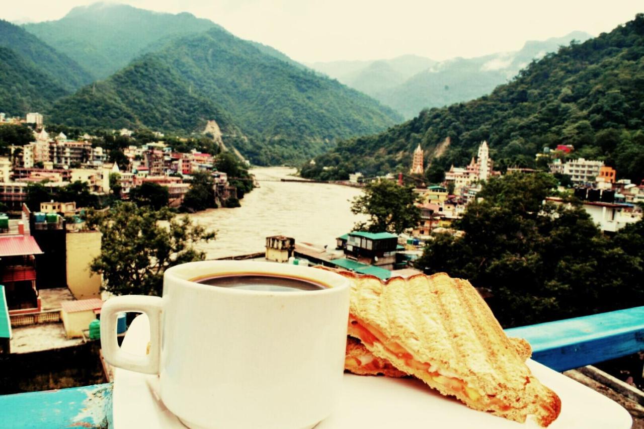 Skyard Rishikesh, Laxman Jhula Pansiyon Dış mekan fotoğraf