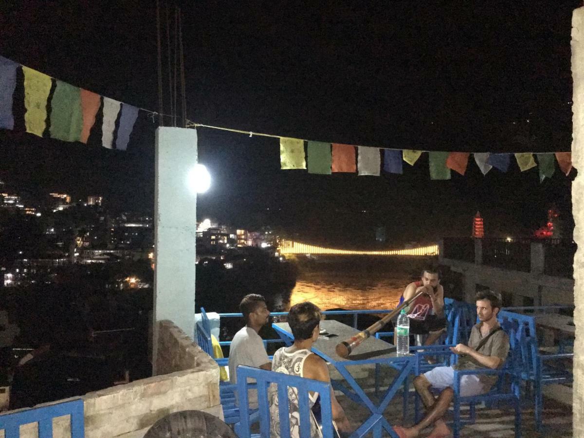 Skyard Rishikesh, Laxman Jhula Pansiyon Dış mekan fotoğraf