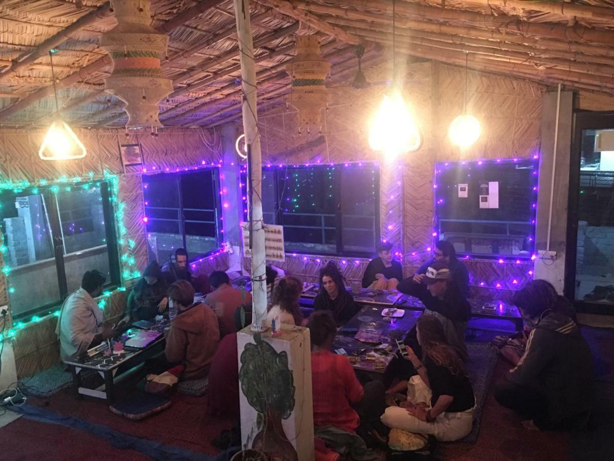 Skyard Rishikesh, Laxman Jhula Pansiyon Dış mekan fotoğraf