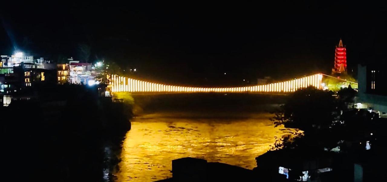 Skyard Rishikesh, Laxman Jhula Pansiyon Dış mekan fotoğraf