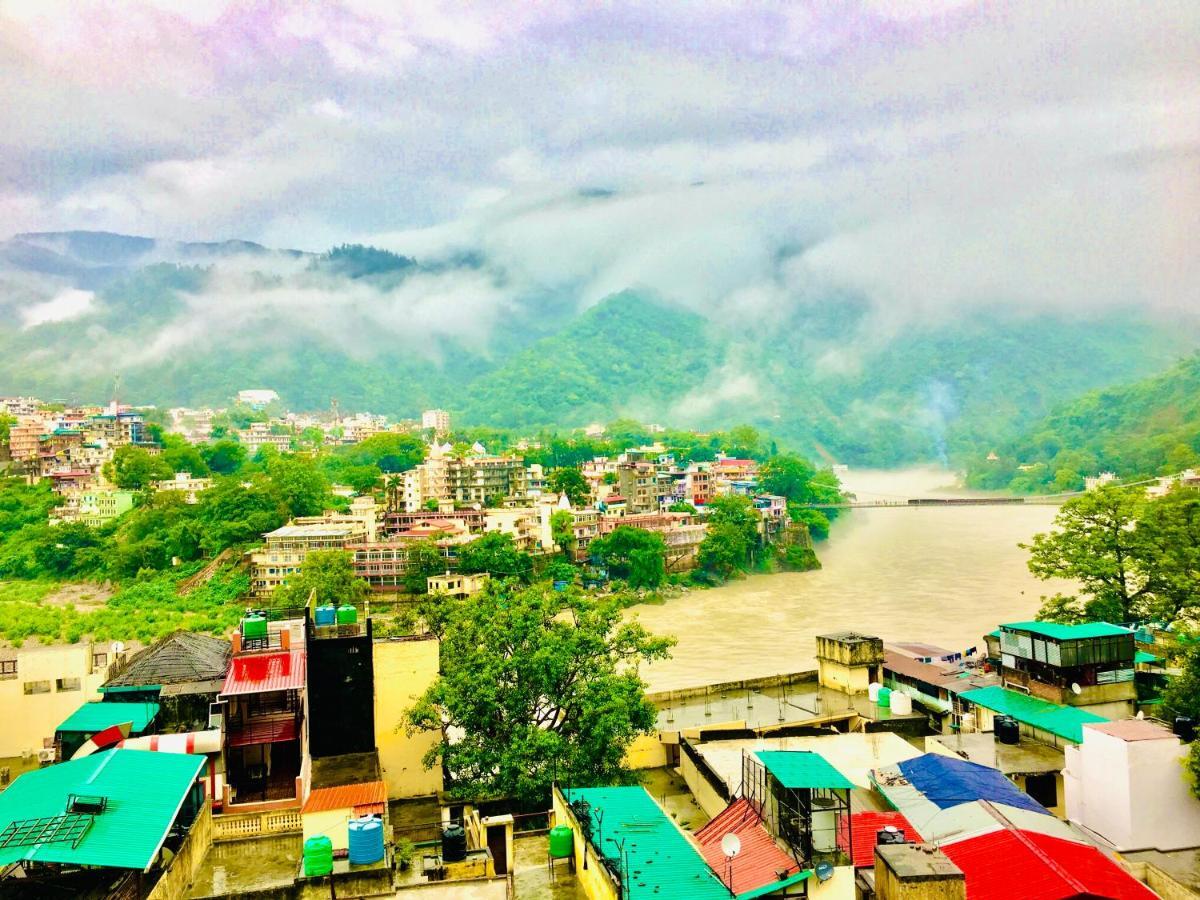 Skyard Rishikesh, Laxman Jhula Pansiyon Dış mekan fotoğraf