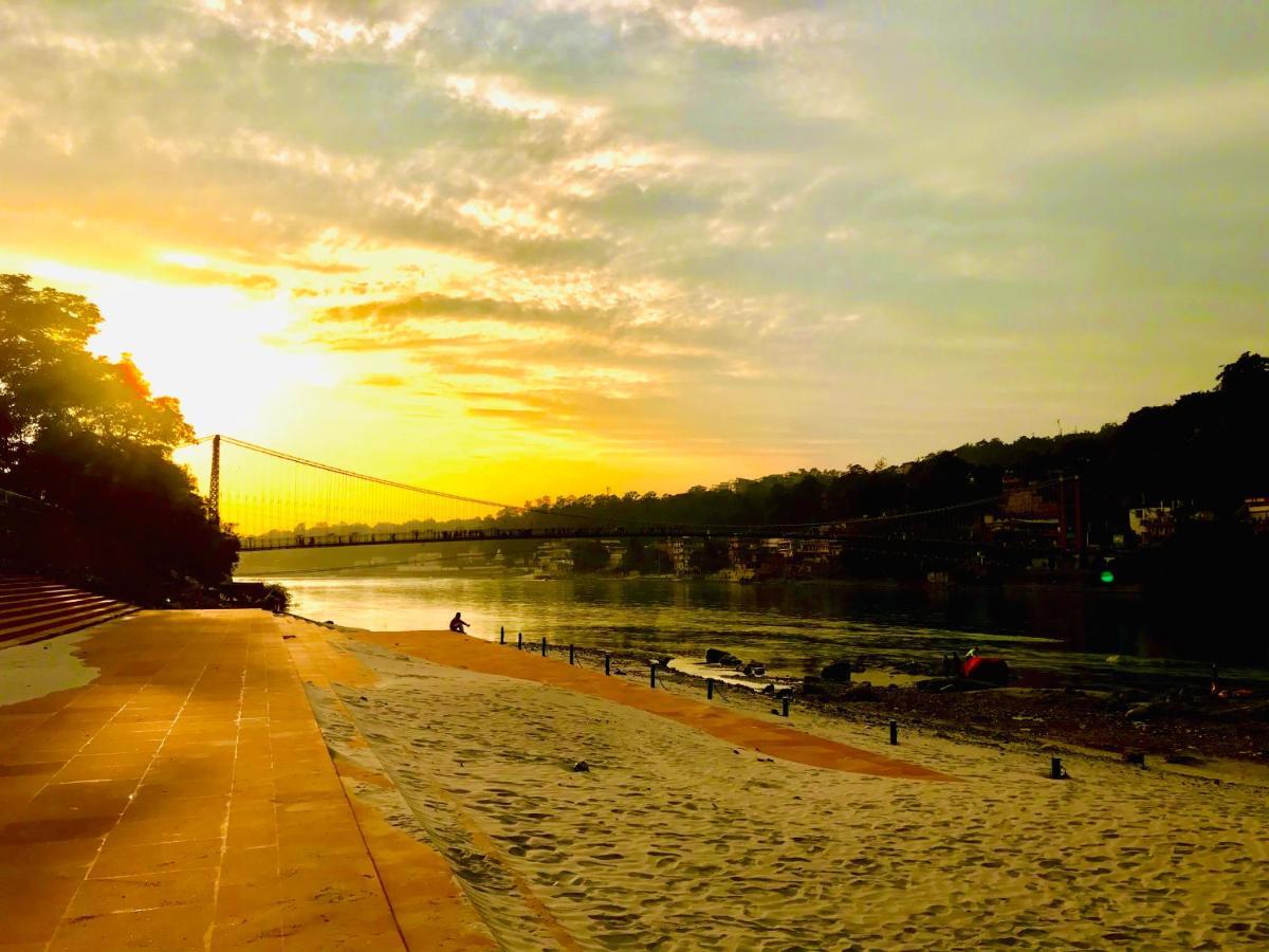 Skyard Rishikesh, Laxman Jhula Pansiyon Dış mekan fotoğraf