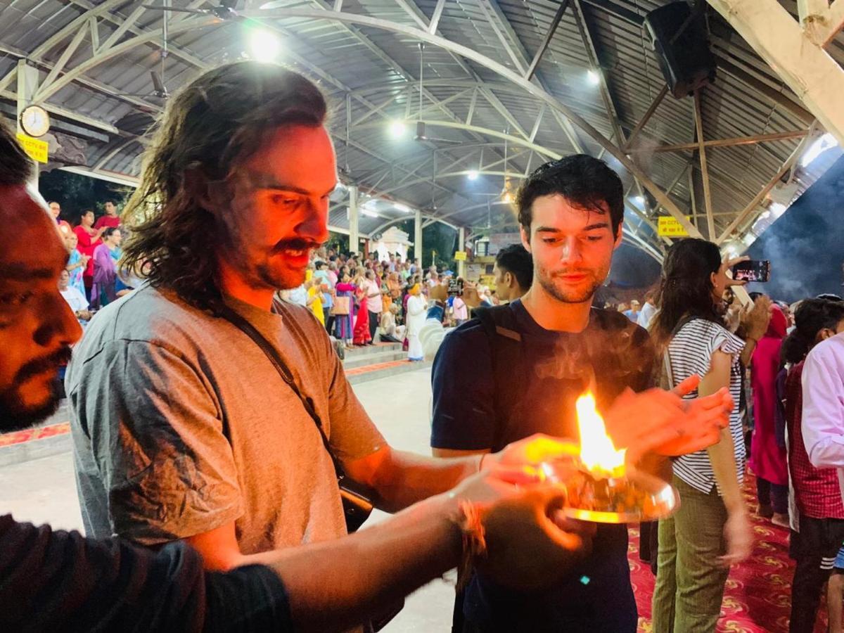 Skyard Rishikesh, Laxman Jhula Pansiyon Dış mekan fotoğraf